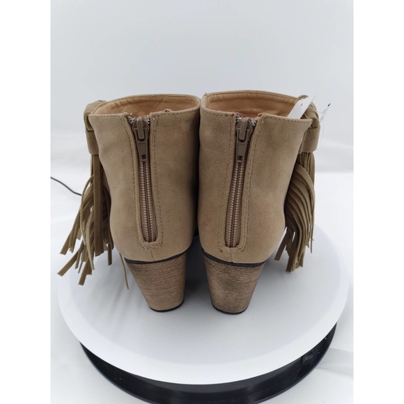 NWT Easy fringe Bootie 3" heel size 7 - Picture 4 of 5